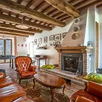 In Apecchio Pu Tatil Evi Piobbico